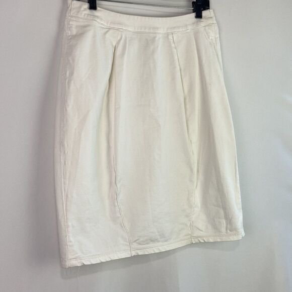 Dolce And Gabbana White Denim Skirt - Picture 5 of 10